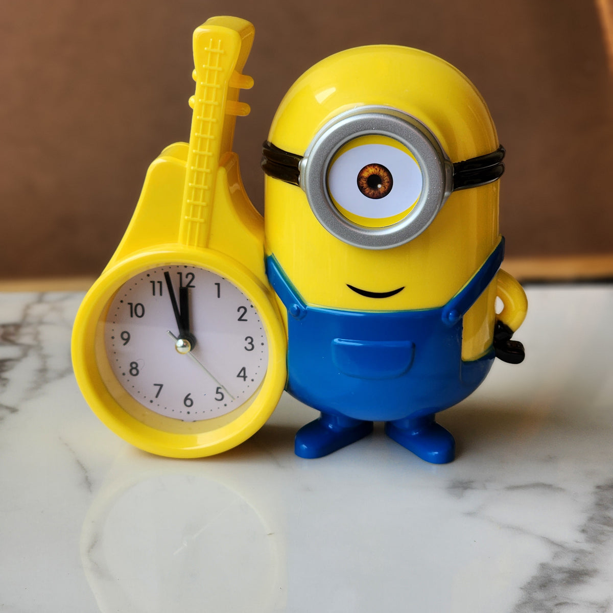 Minion clock 1