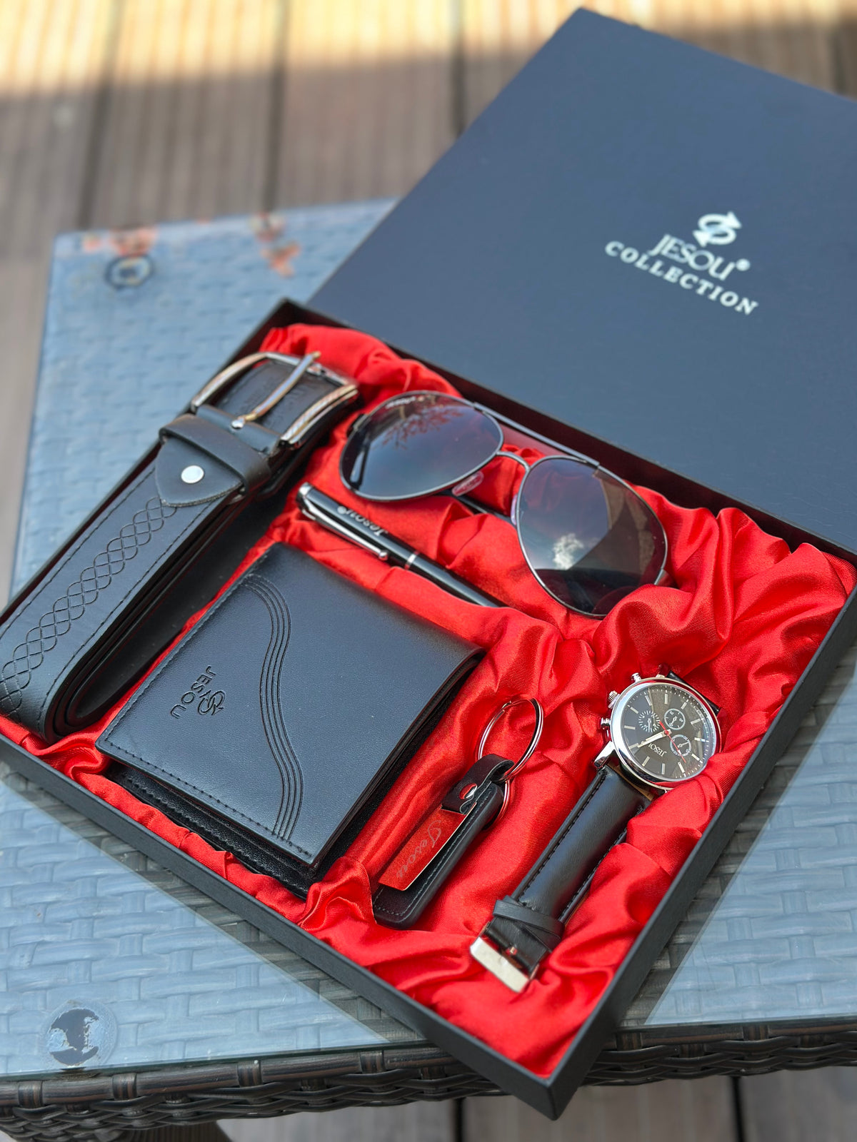 Mens Gift set combo wallet sunglasses watch key holder belt