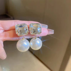 Earring pearl Diamond