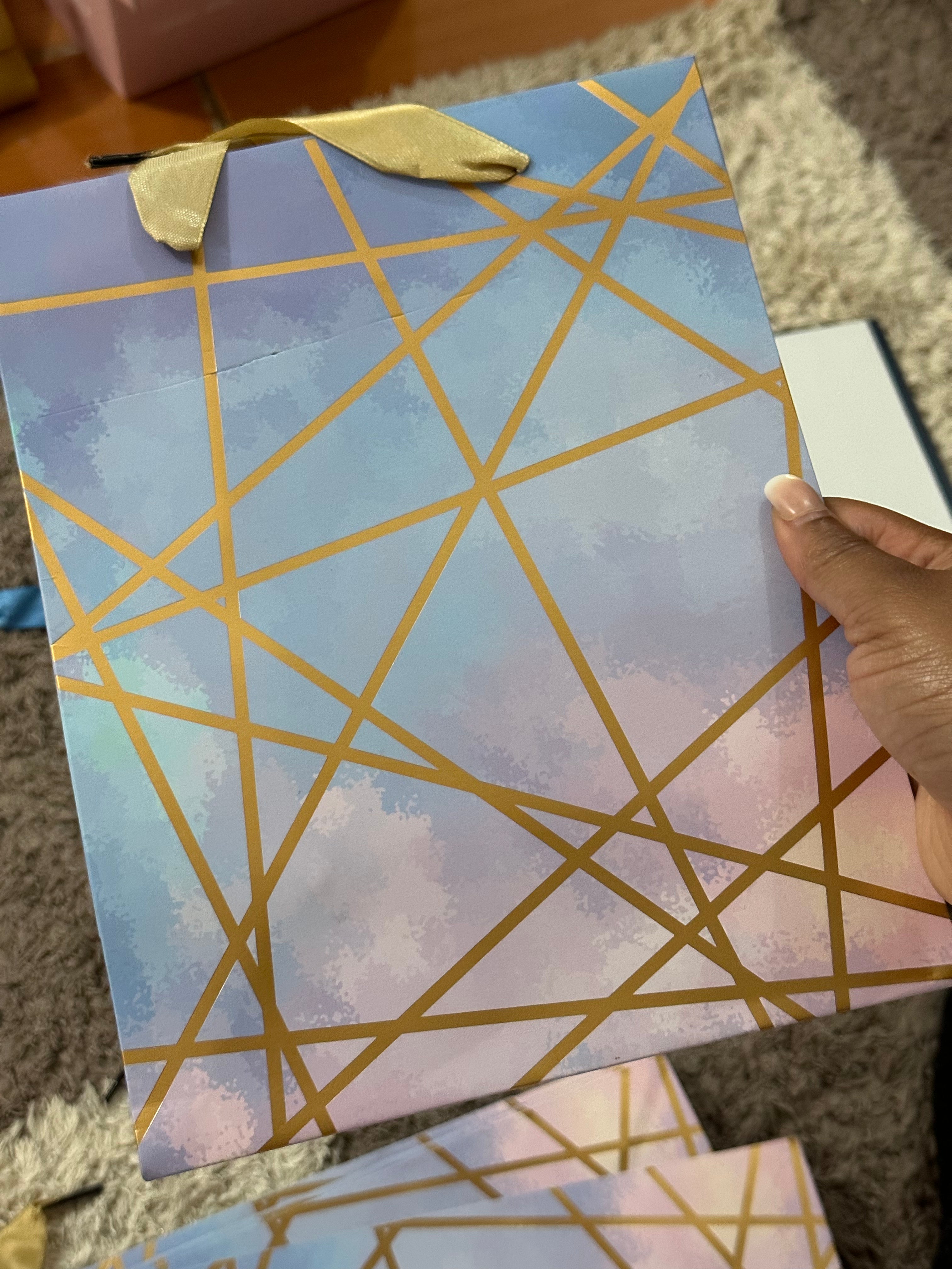 Gift bag with gold lines