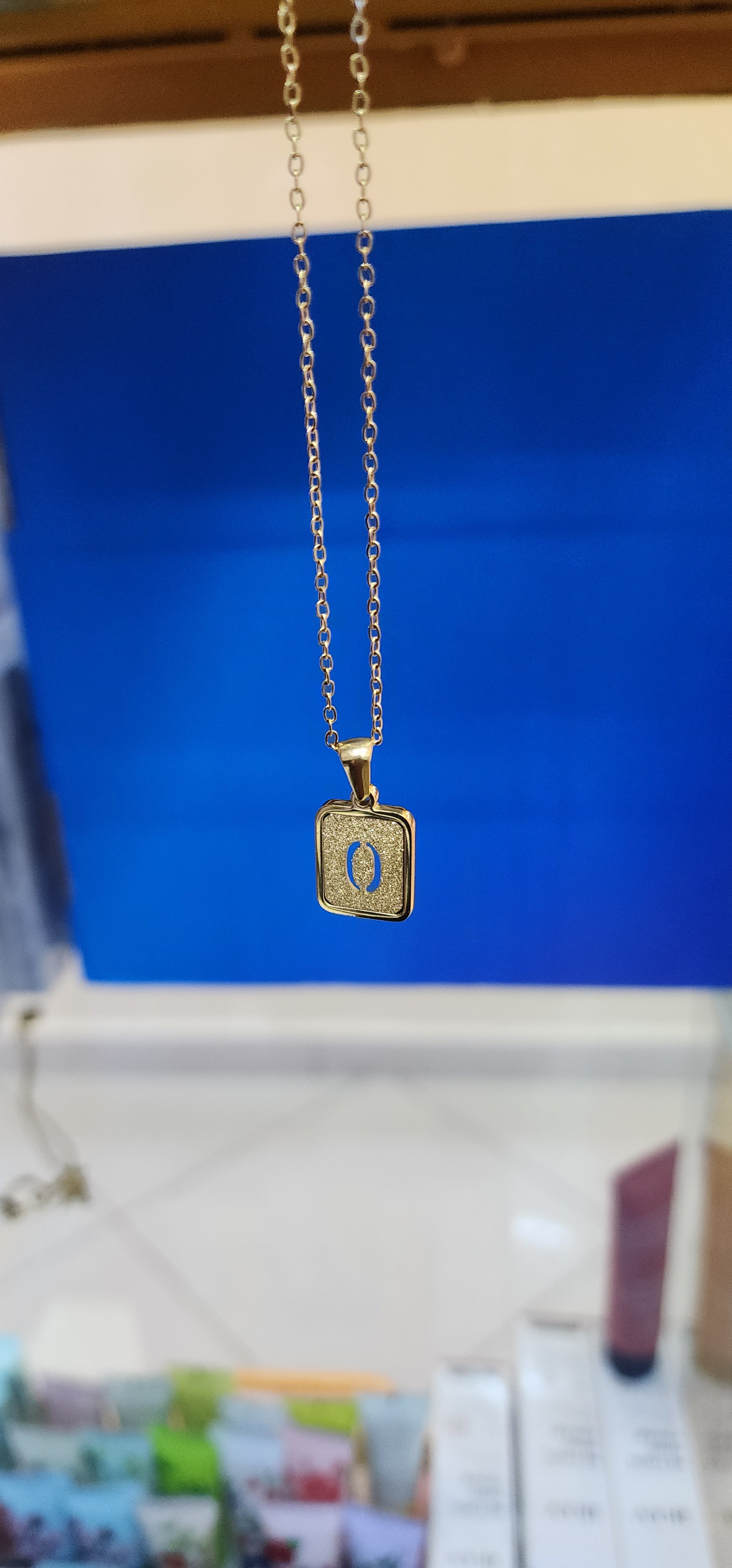 Golden radiance pendant necklaces