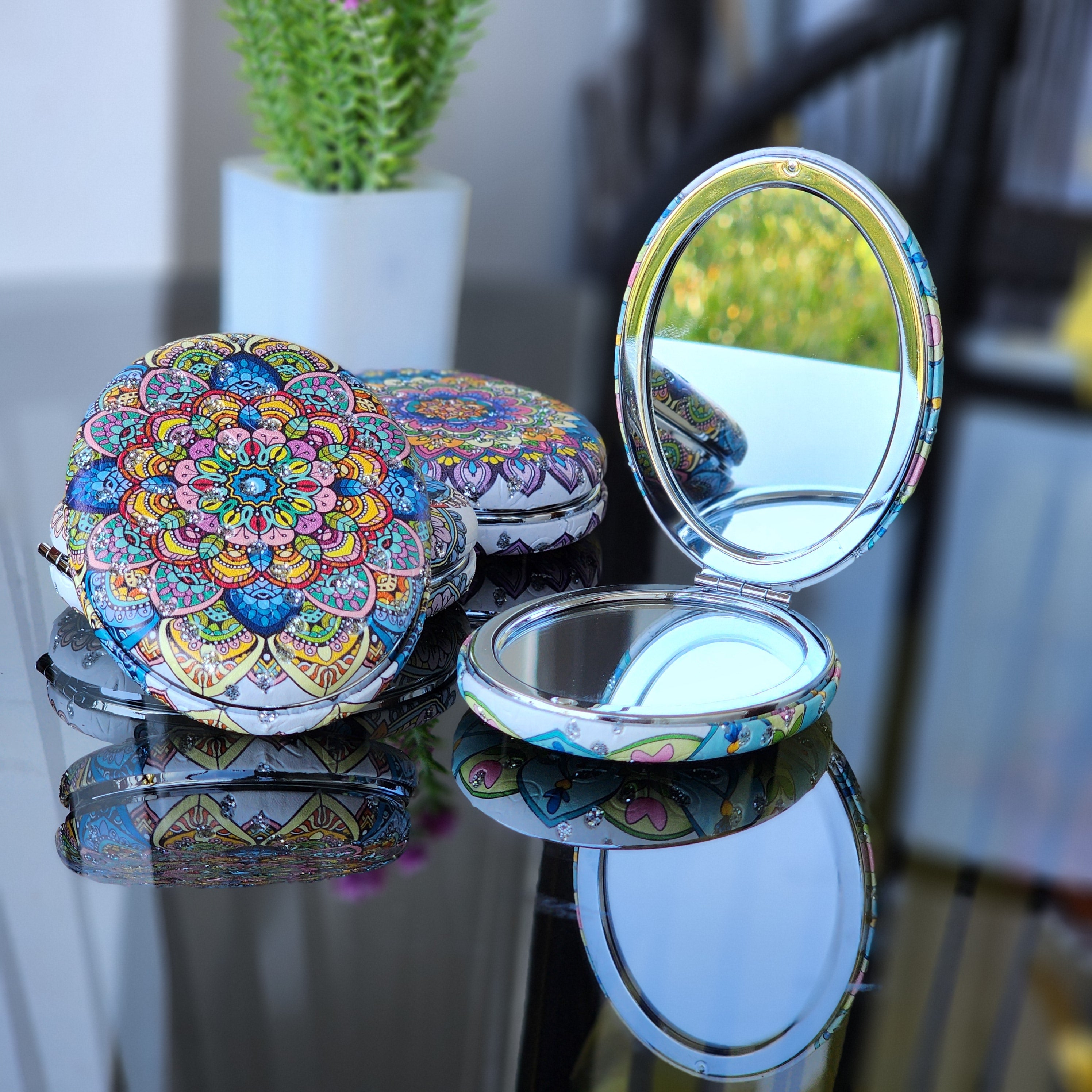 Oval Compact Mirror Round Traveling Portable Pocket Mirror for Girls, Men, and Women Mini Mix Glitter 1X/2X Magnifying Round Metal Pocket Makeup Mirror, Small Mirror (Multi-Design)