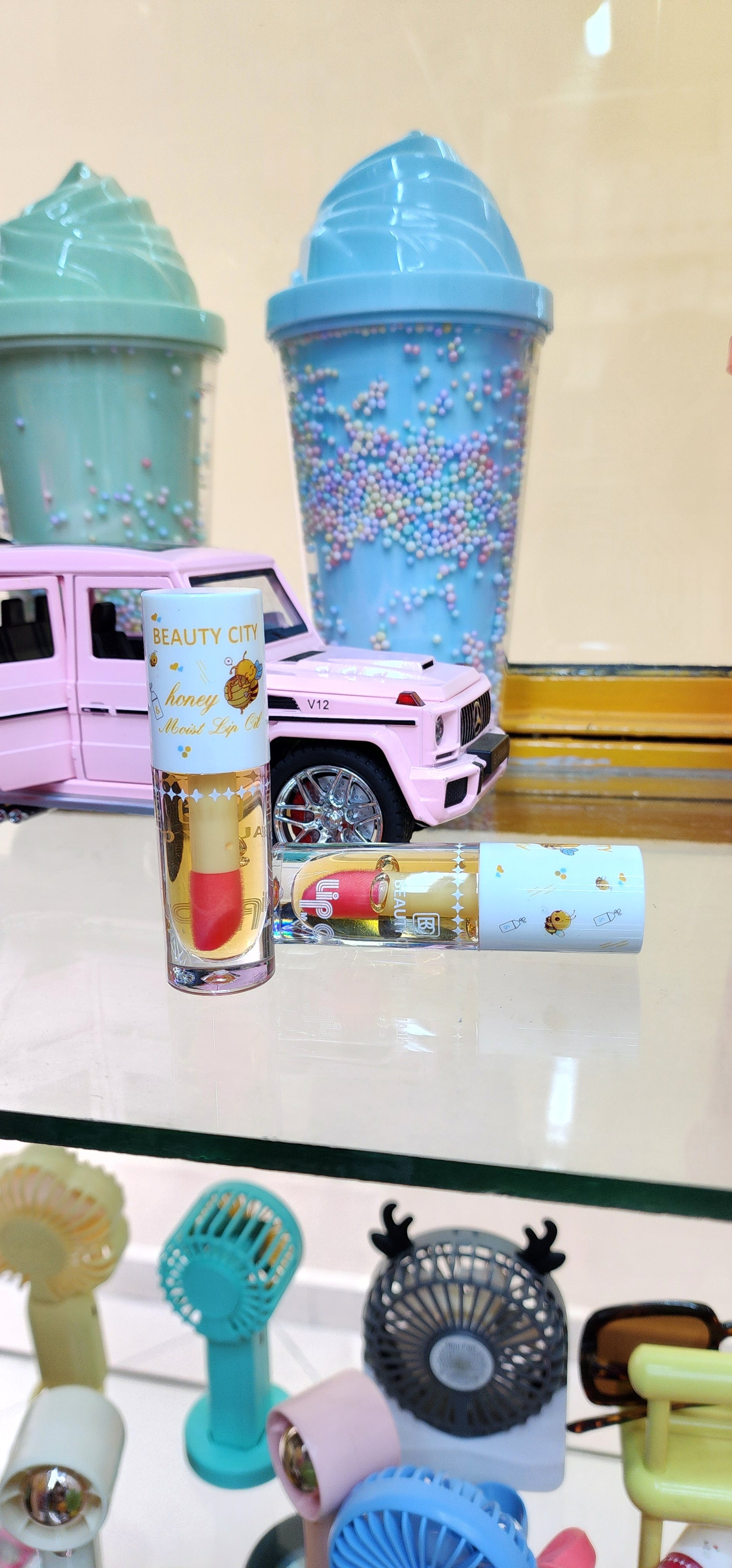 Moist lip oil