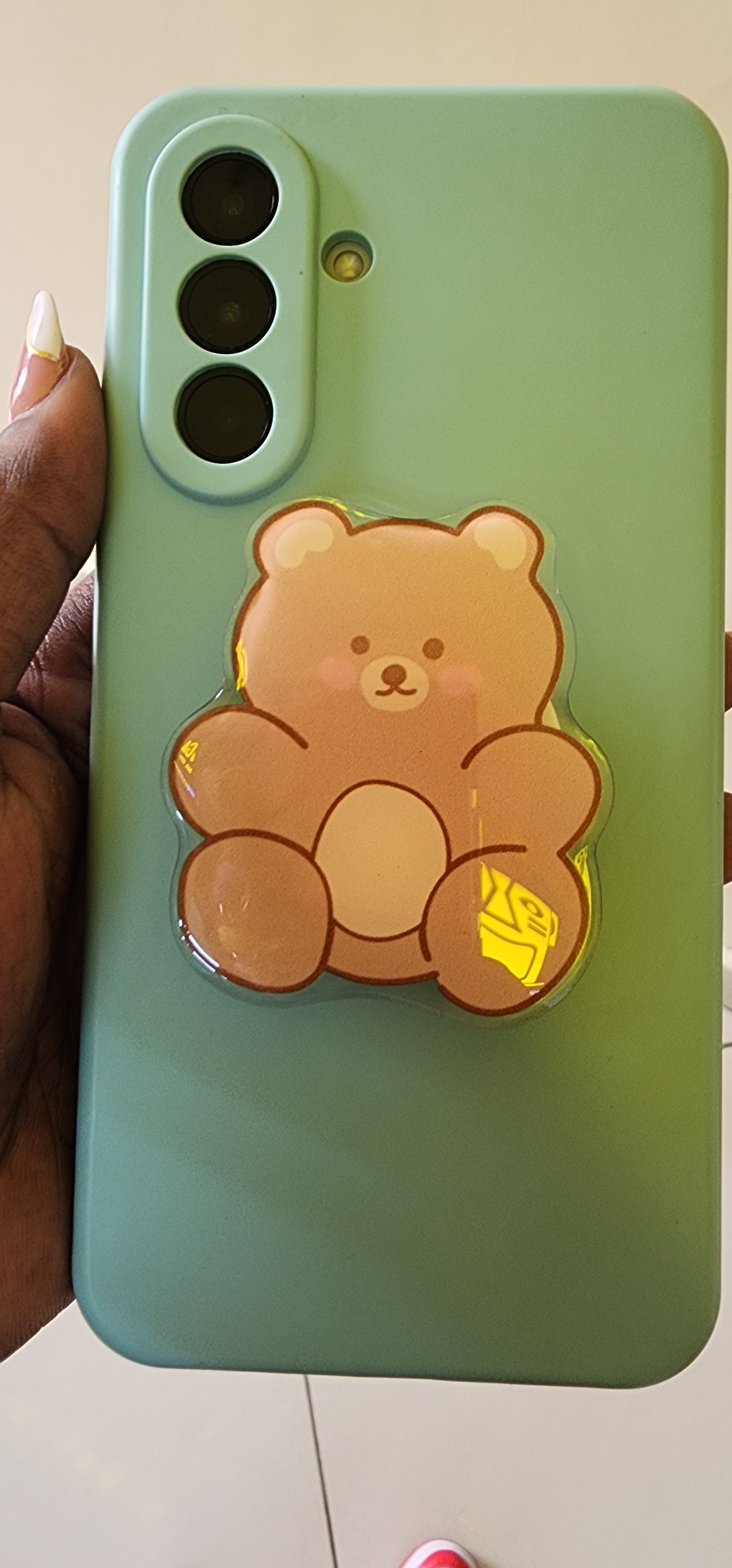 Bear pop socket