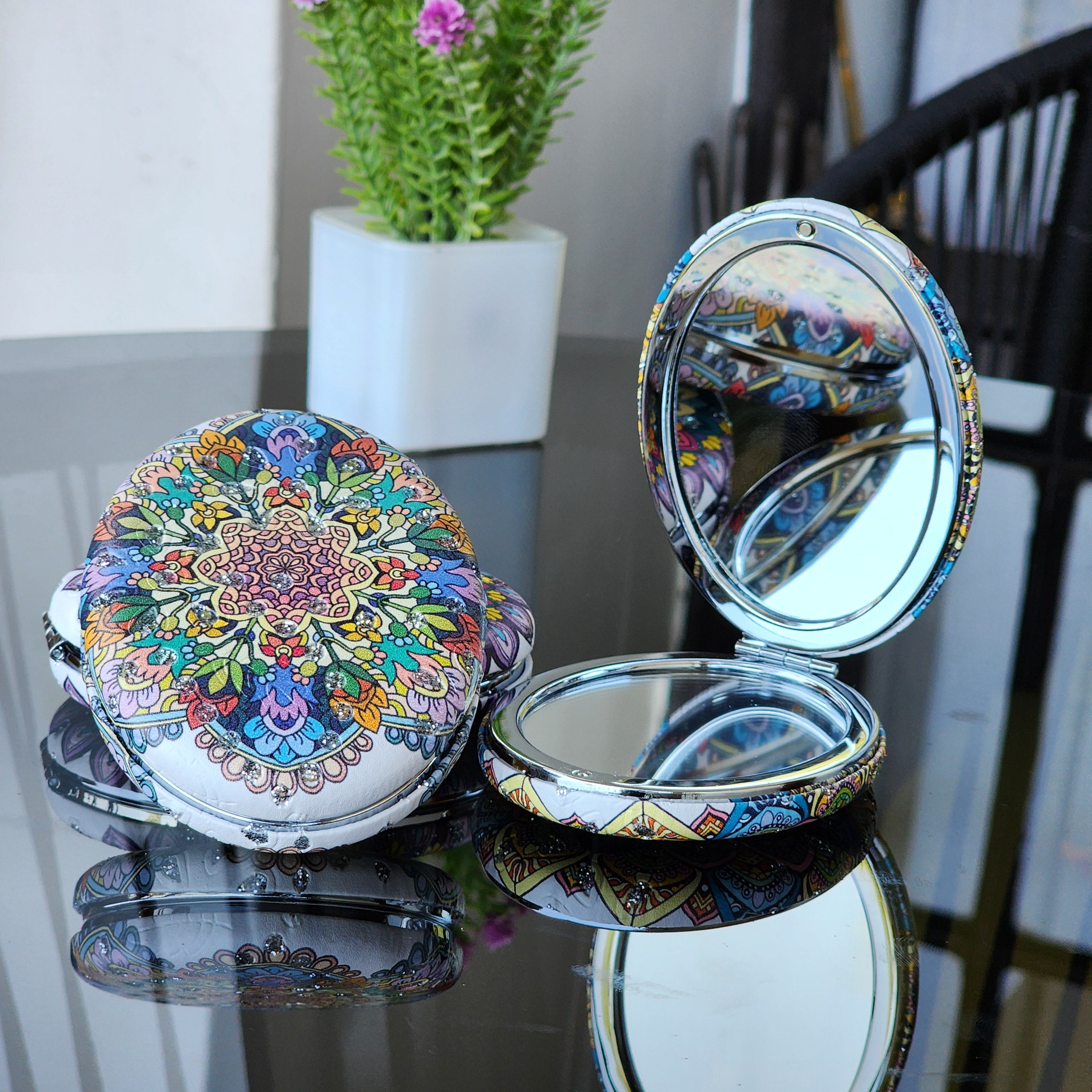Oval Compact Mirror Round Traveling Portable Pocket Mirror for Girls, Men, and Women Mini Mix Glitter 1X/2X Magnifying Round Metal Pocket Makeup Mirror, Small Mirror (Multi-Design)