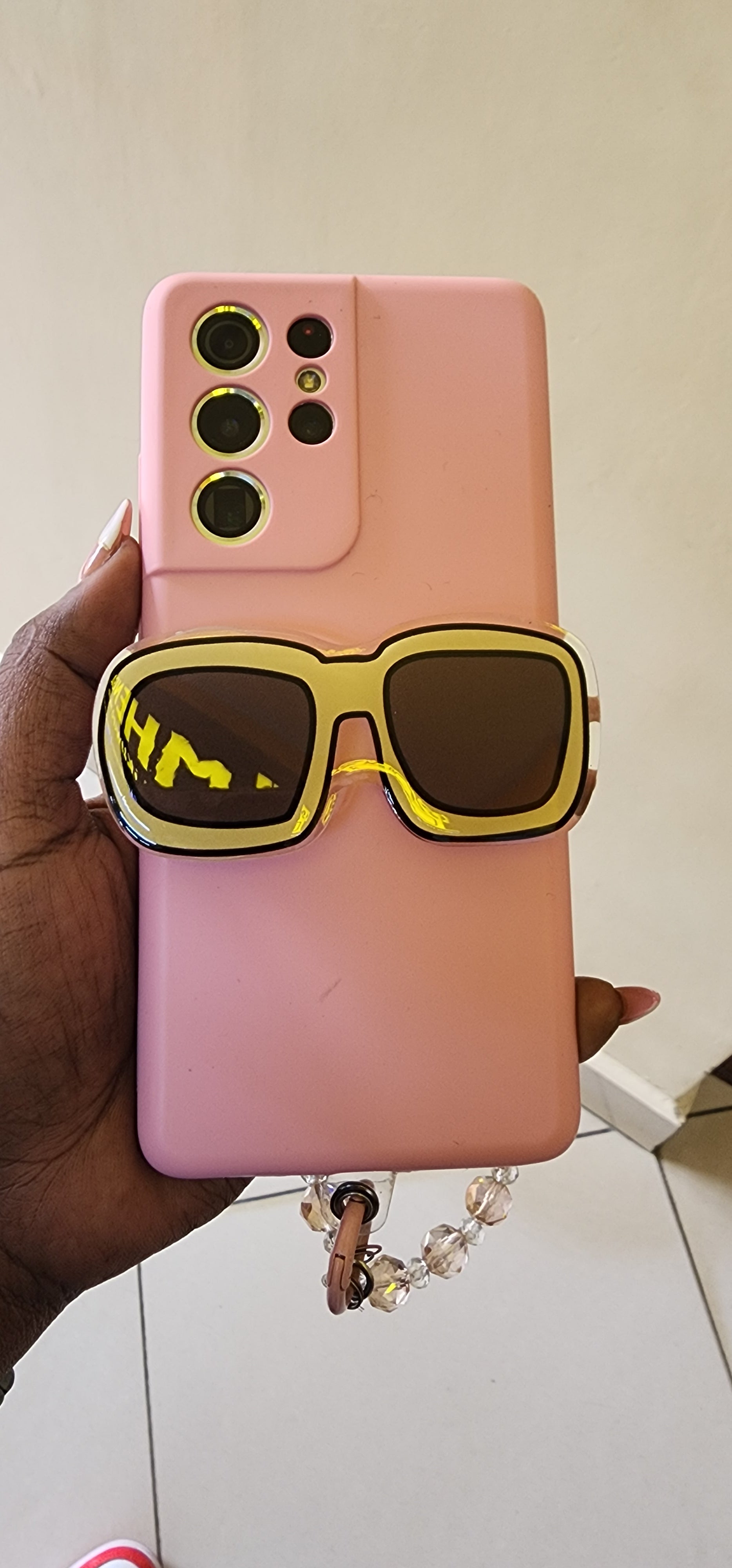 Shades pop socket