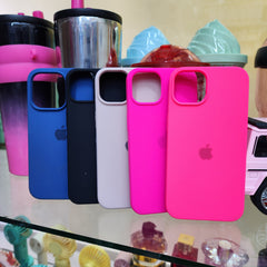 IPhone 13 silicone case phone cover open camera