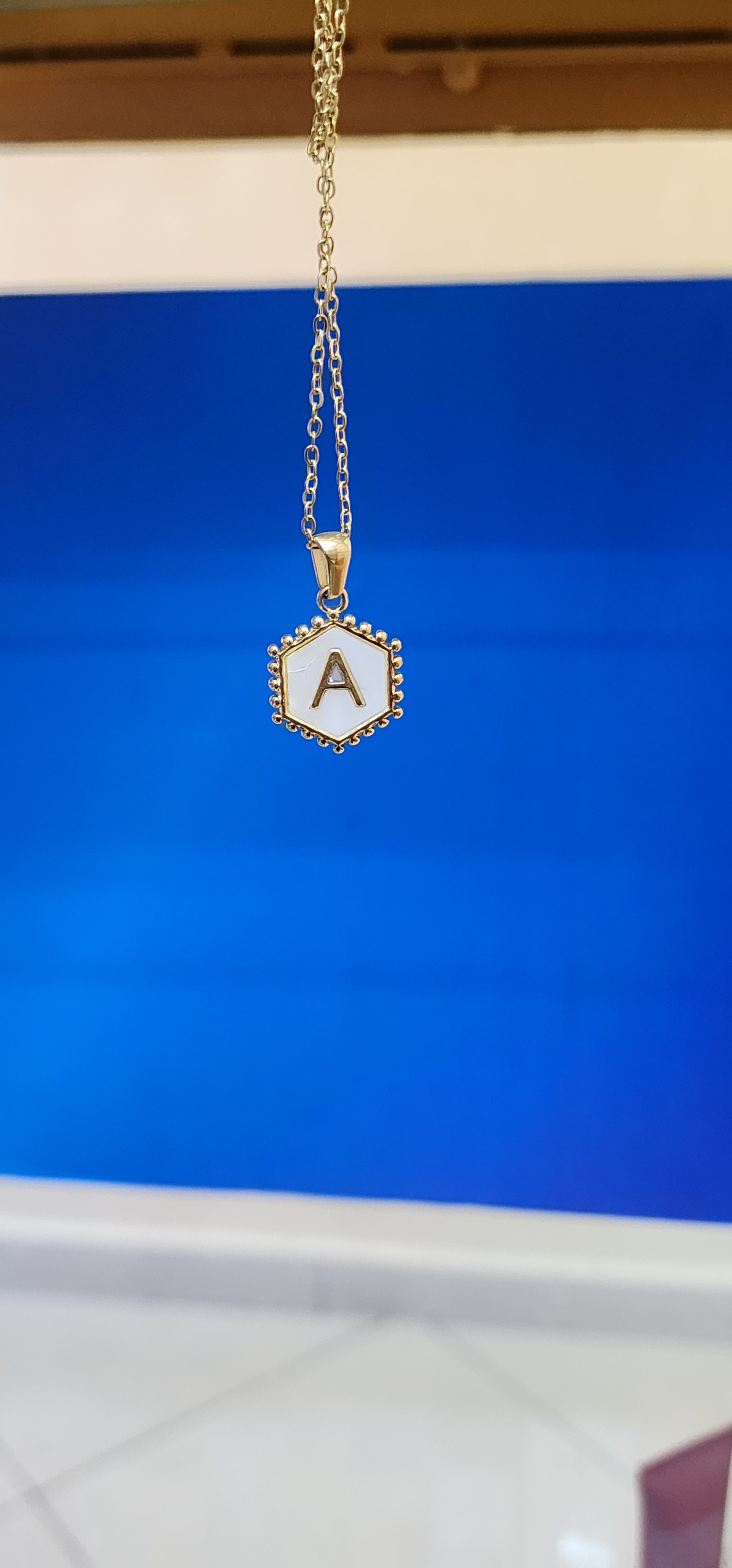 Golden radiance pendant necklaces
