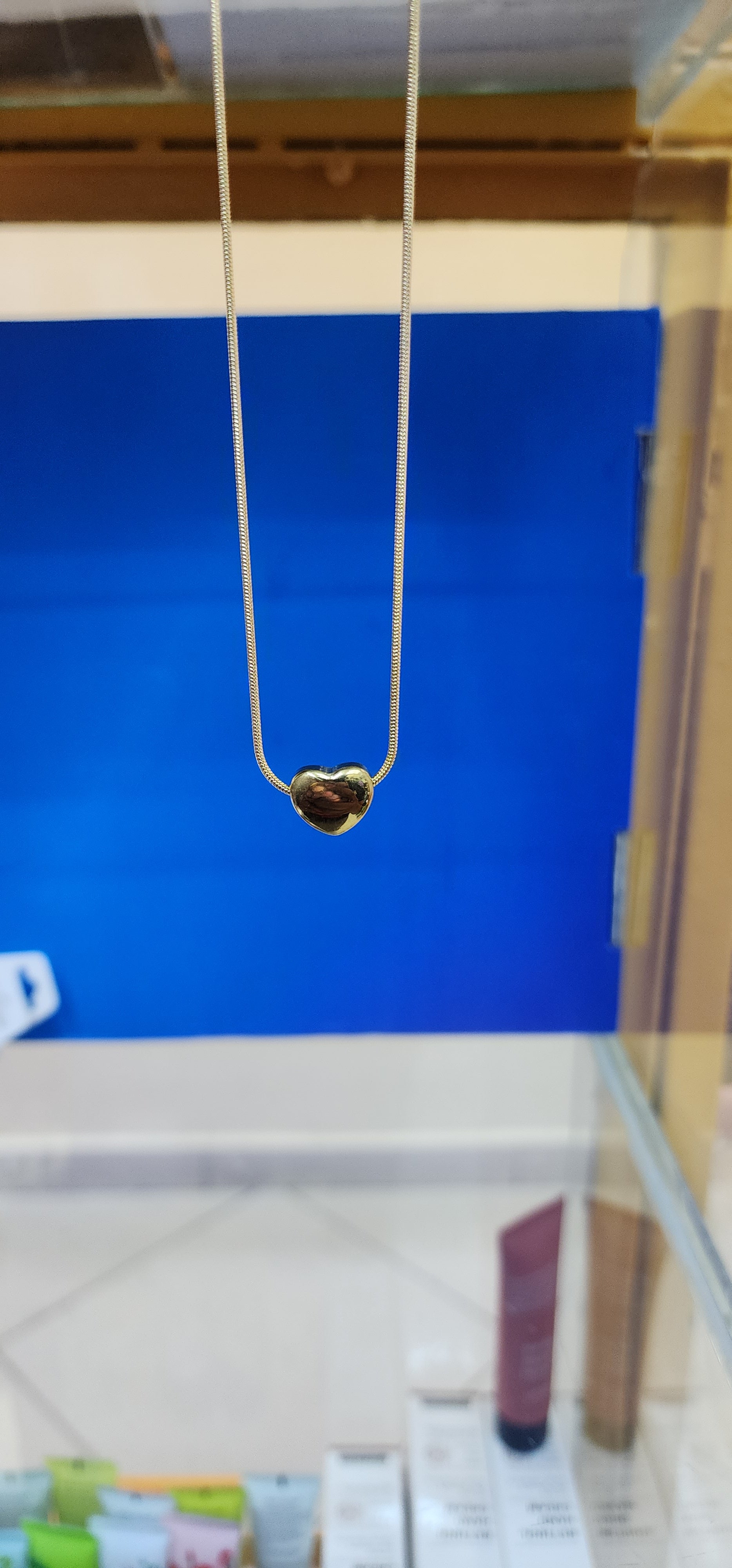 Golden radiance pendant necklaces