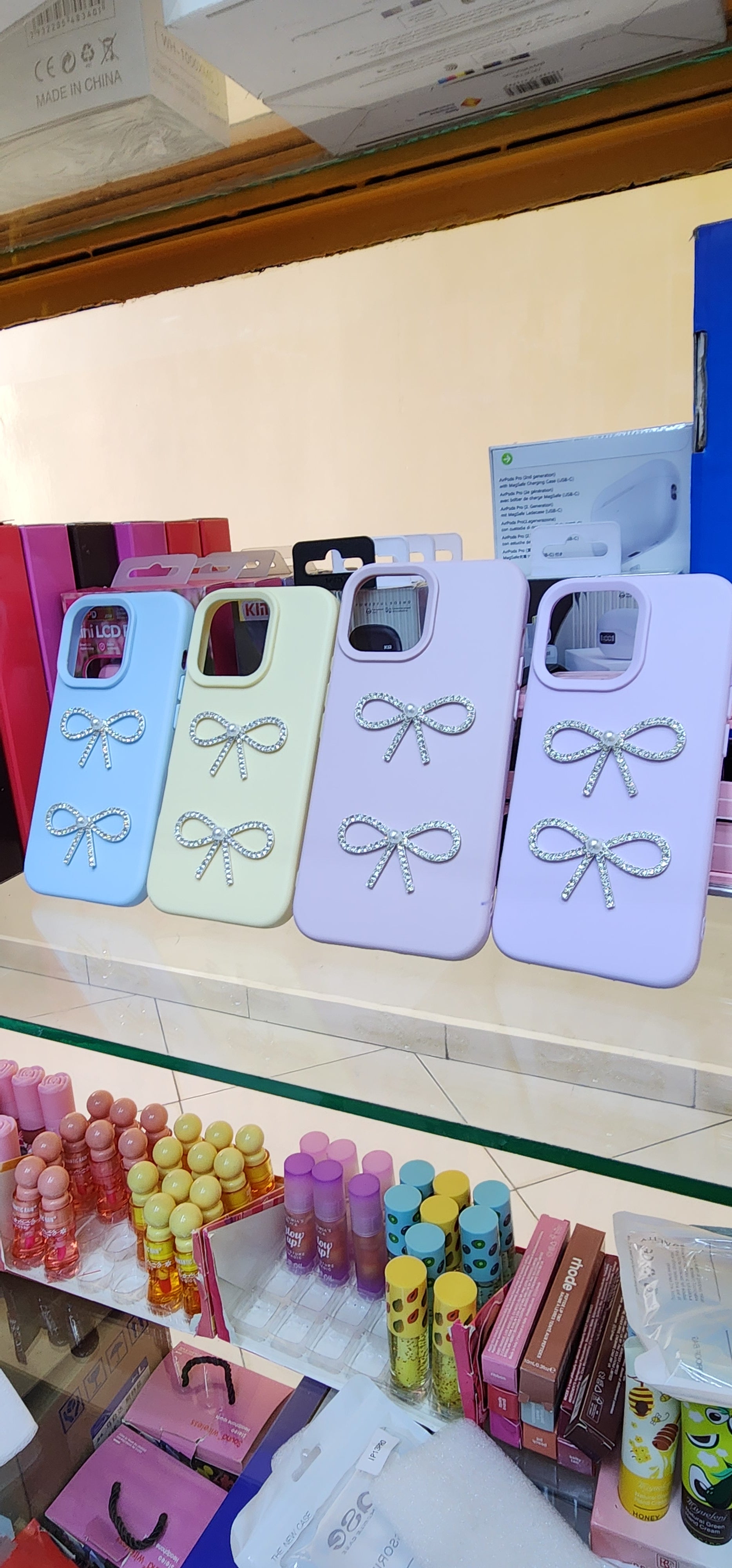 IPhone 15 promax shiny bow conture silicone phone case
