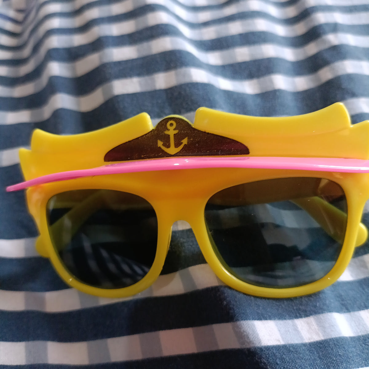 Kids pirate sunglasses, children sunnies