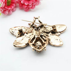 Fashion Bee Exquisite Brooch Retro Diamond Moth Butterfly Brooch Designer Accessories Pins