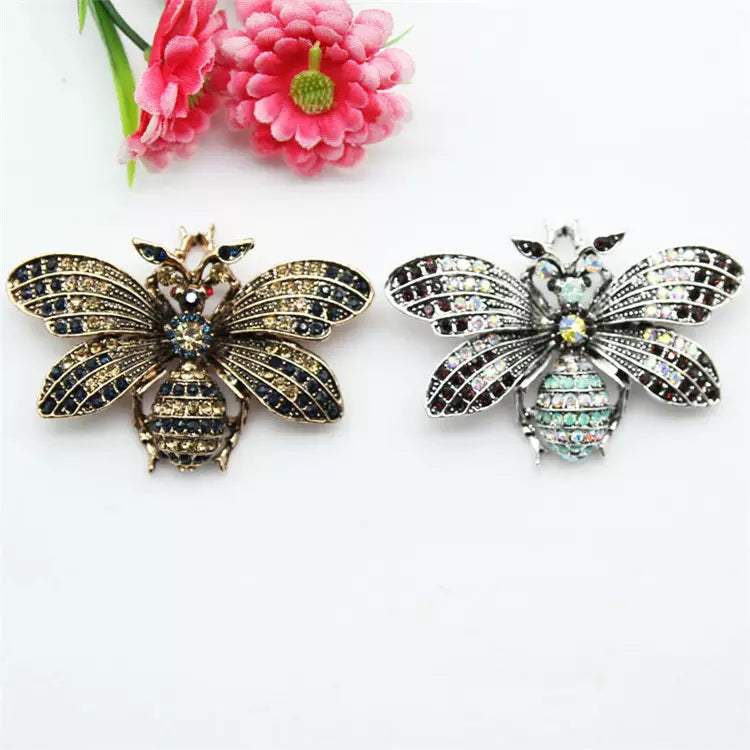 Fashion Bee Exquisite Brooch Retro Diamond Moth Butterfly Brooch Designer Accessories Pins