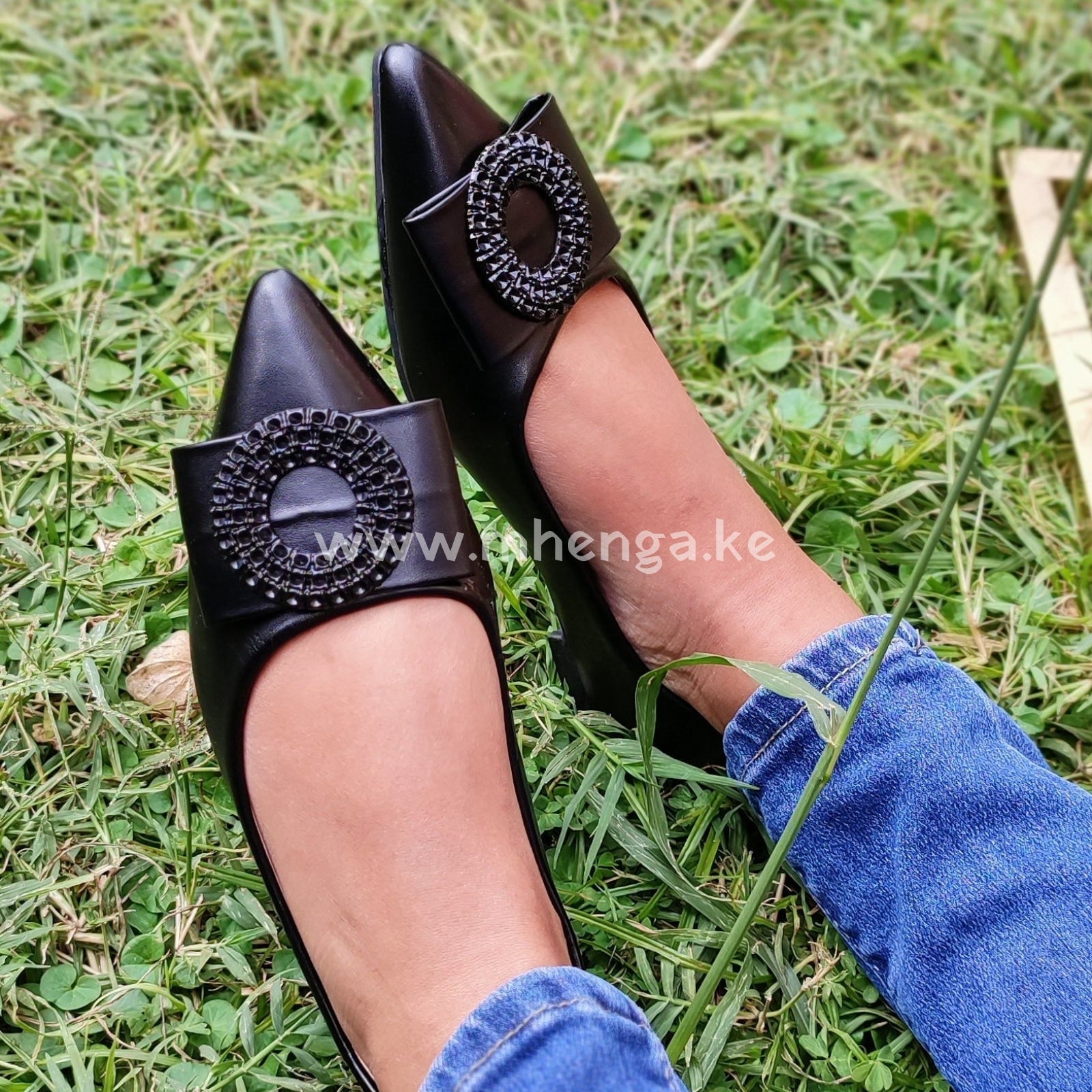Circle Round Pointed Flats Women Shoes Ladies Shoe 37 / Black
