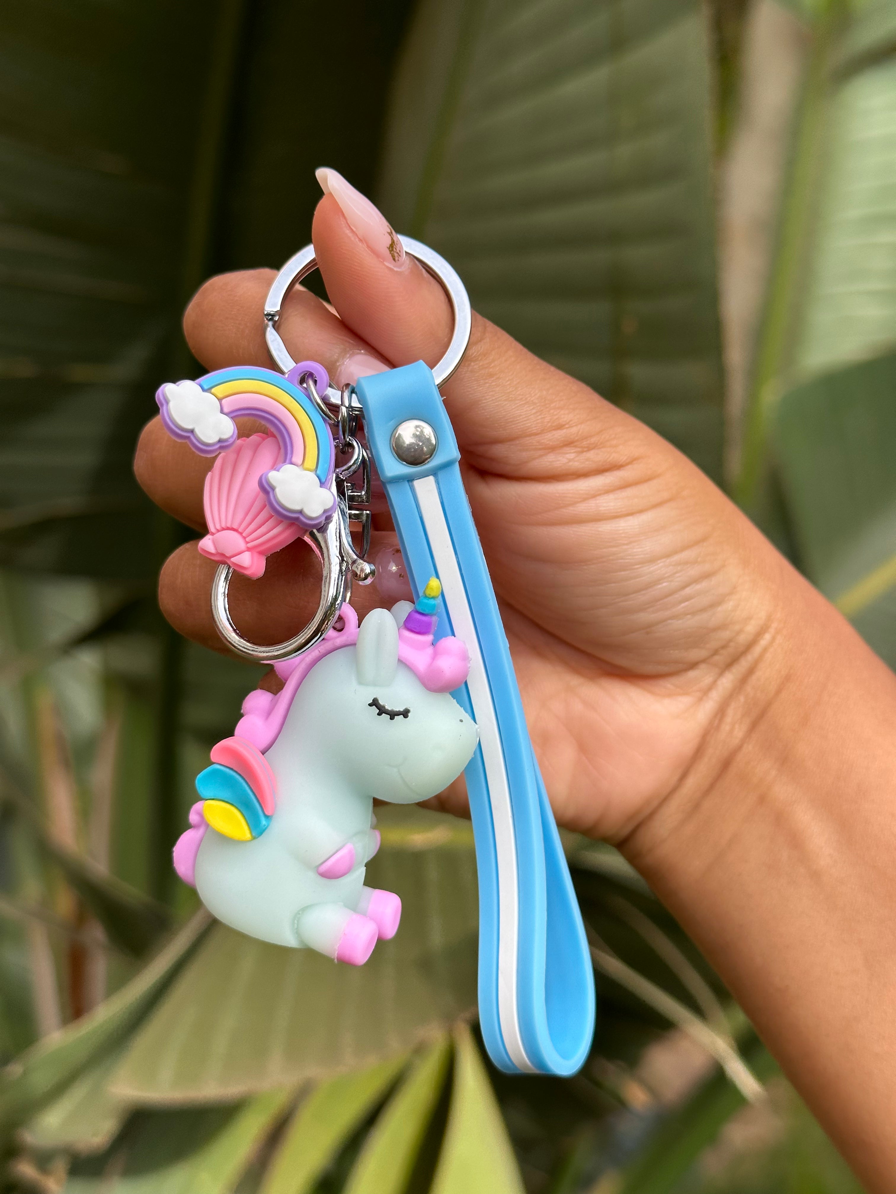 Unicorn Keychain, Cute Cartoon Key Holder PVC Wristband Strap Unicorn Keyholder  Key Ring